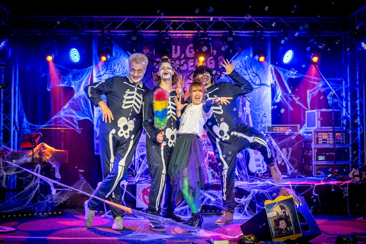 GRUSICAL - Corinna Bilke und Band